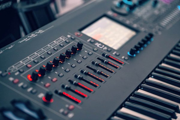 Quel est le meilleur type de clavier mécanique pour la programmation avec des macros personnalisables?