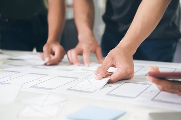 Quelles applications de gestion de projet sont optimisées pour l'utilisation en mode tablette sur un smartphone Android pliable?